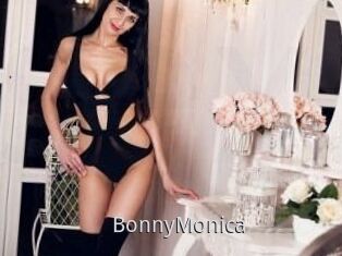 Bonny_Monica