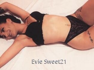 Evie_Sweet21