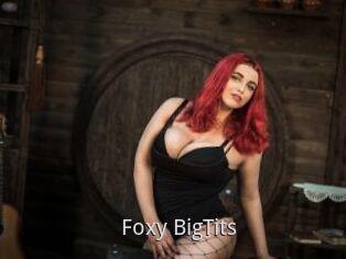 Foxy_BigTits_