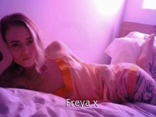 Freya_x