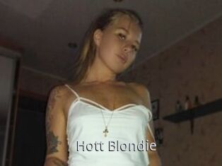Hott_Blondie