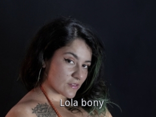 Lola_bony