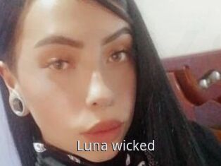 Luna_wicked