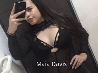 Maia_Davis