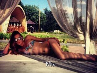 Mia