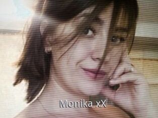 Monika_xX