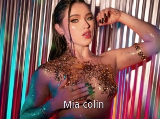 Mia_colin