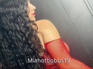 Miahotbobbs19