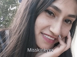 Misskinkyxx