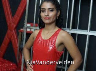 NiaVandervelden