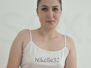 Nikolle32