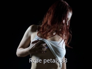 Rose_petals_33
